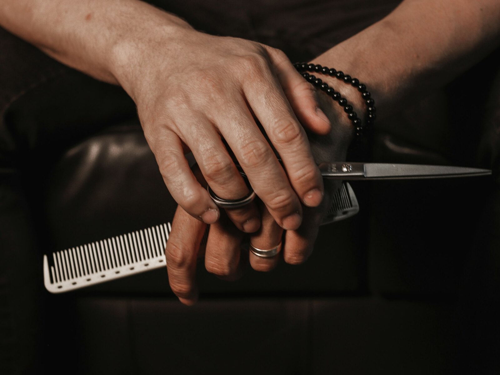 Careful hands finishing a cut